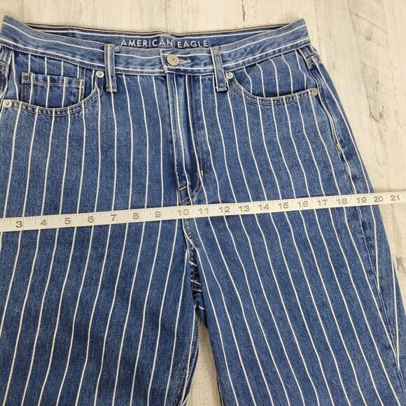 American Eagle Pinstripe Mom Jean Size 8 - Picture 11 of 13